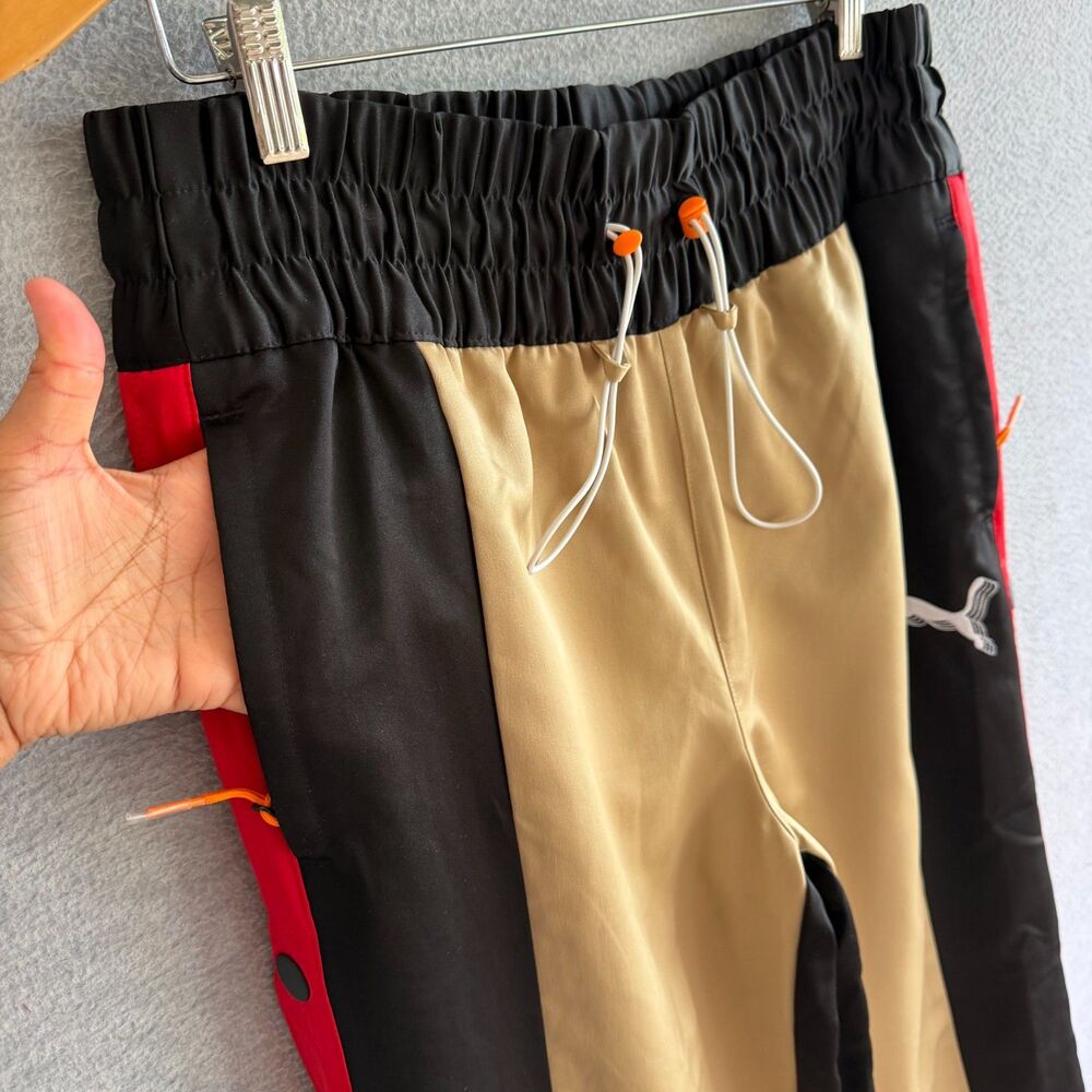 Puma June Ambrose Diggins Breakaway Pants Womens M Quilted Black Urban Red WNBA - Picture 4 of 9